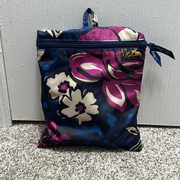 Tote in a Pouch African Violet - Picture 4 of 5